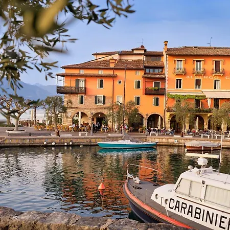 Апартаменти Indigo Eco *